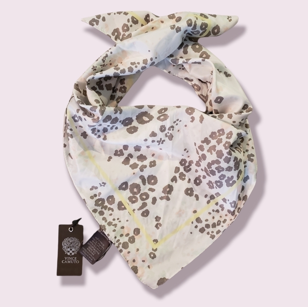 VINCE CAMUTO SCARF NWT
